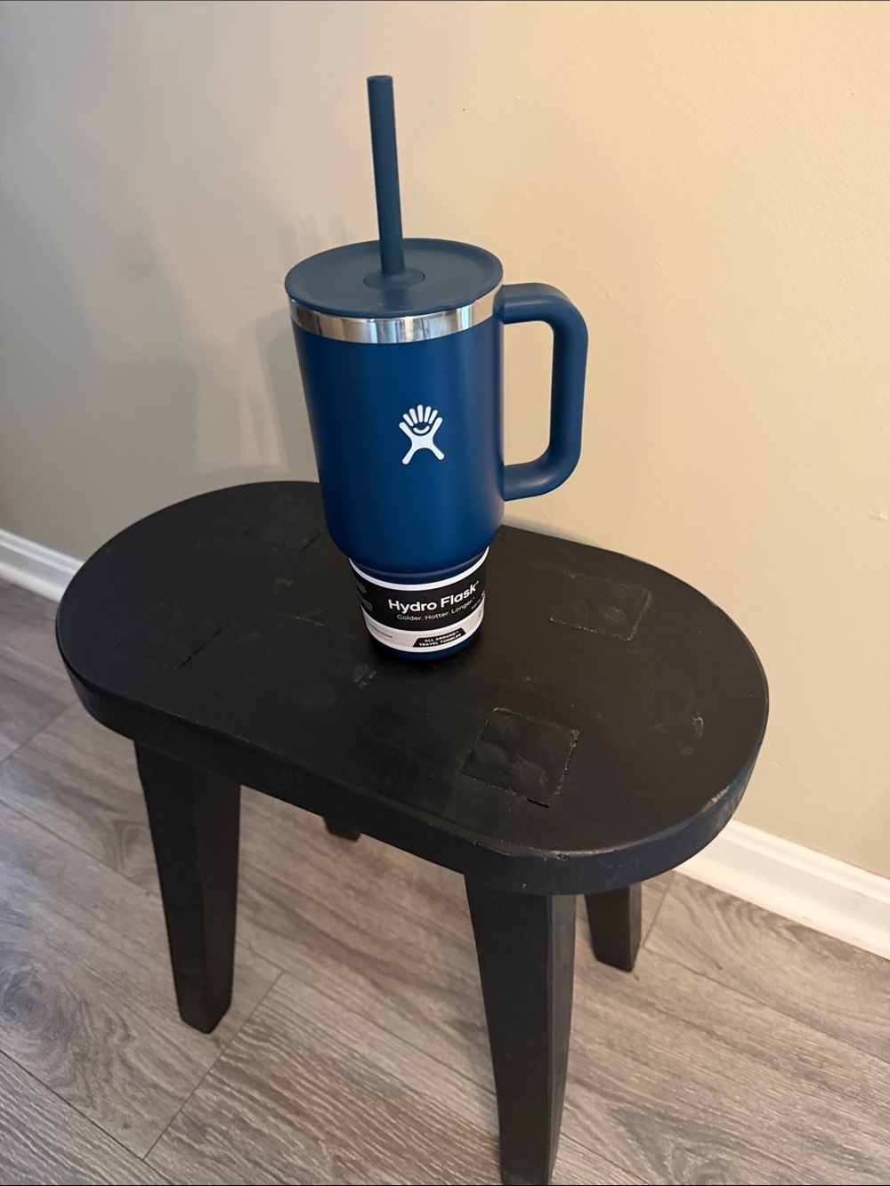 Hydro Flask Deep Navy Travel Mug with Handle and Straw